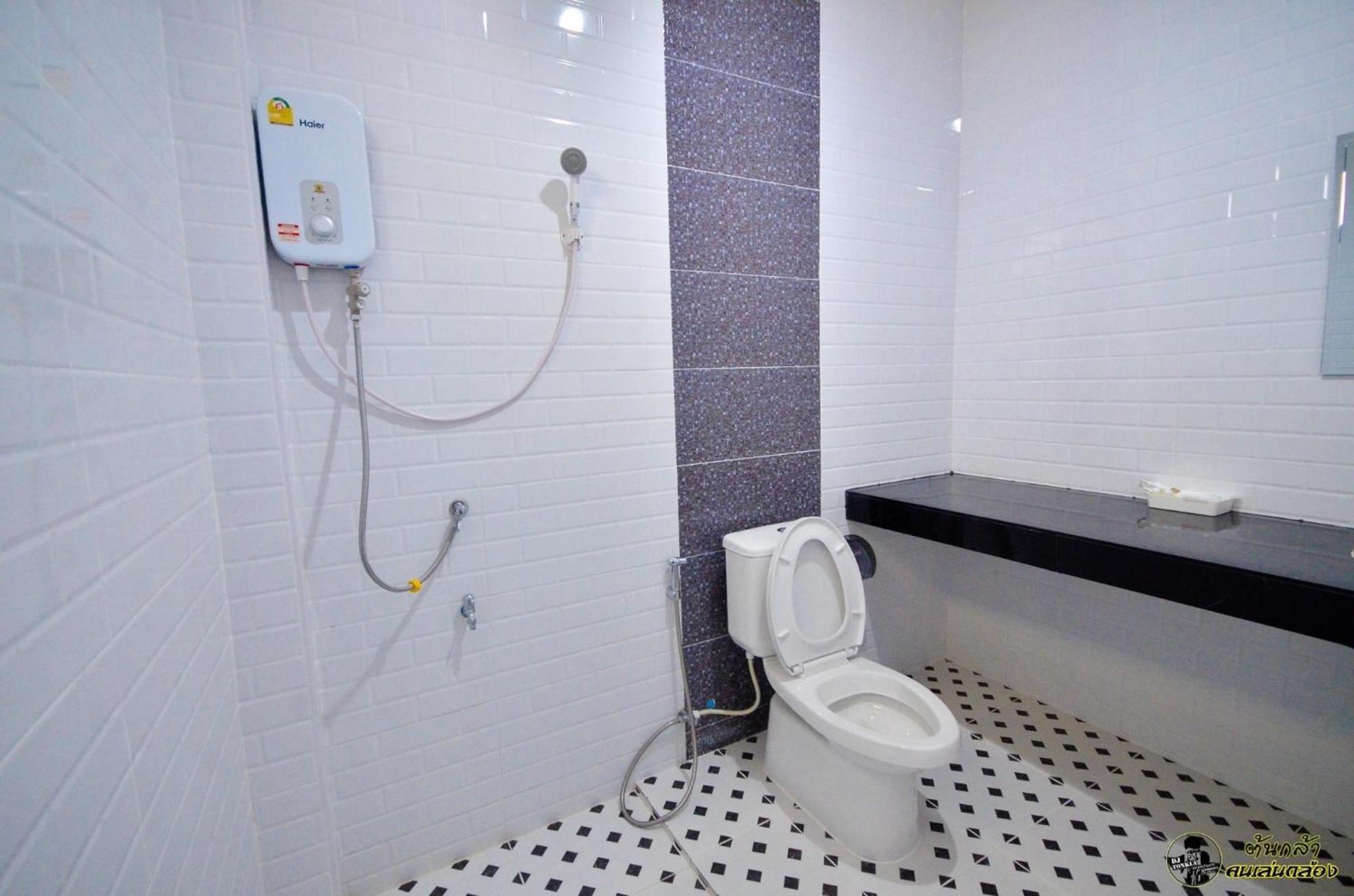 แอ่ว-ดีld Hotel&Residences Ngao Ngoại thất bức ảnh
